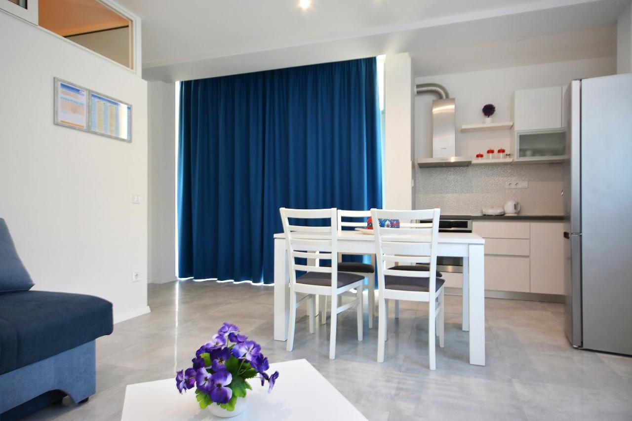 Seas The Day Apartments Podstrana Eksteriør billede