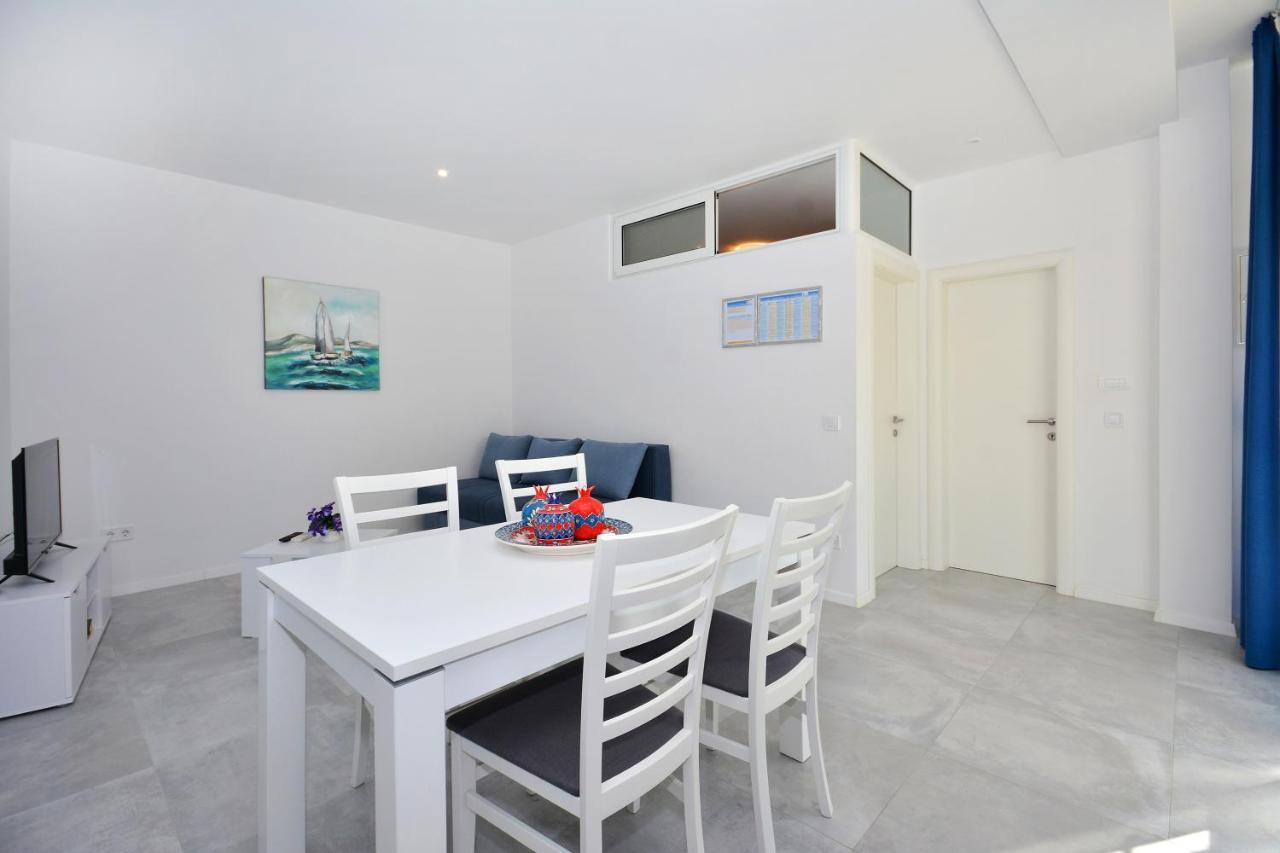 Seas The Day Apartments Podstrana Eksteriør billede
